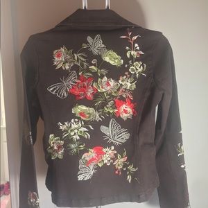 PAPARAZZI  Vintage Jean Jacket